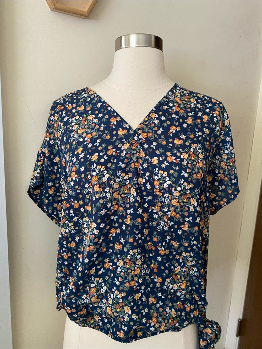Floral Tie-Hem Blouse - NWT
